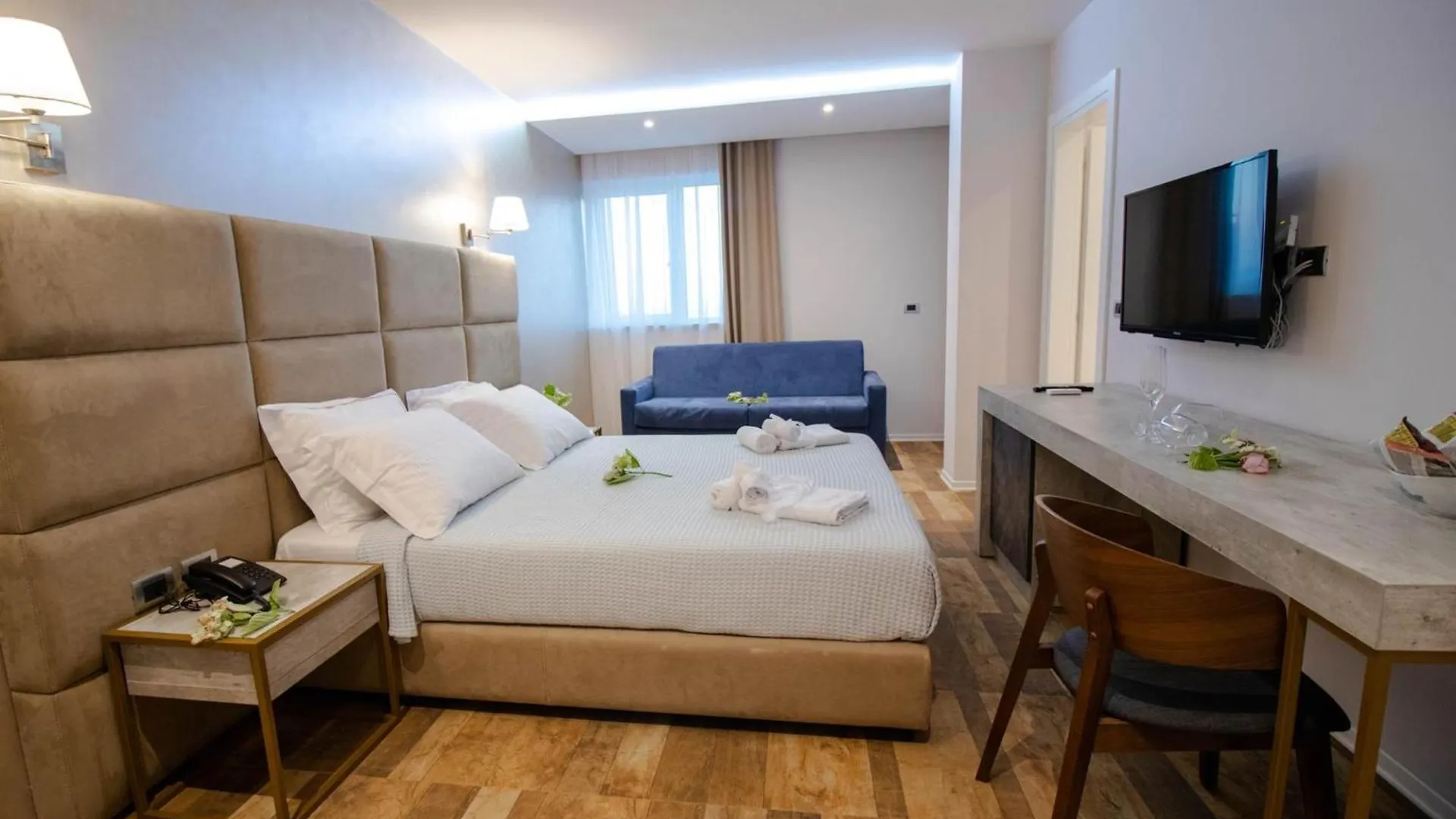 Hotel Blue Marine Shkallnur 4*,