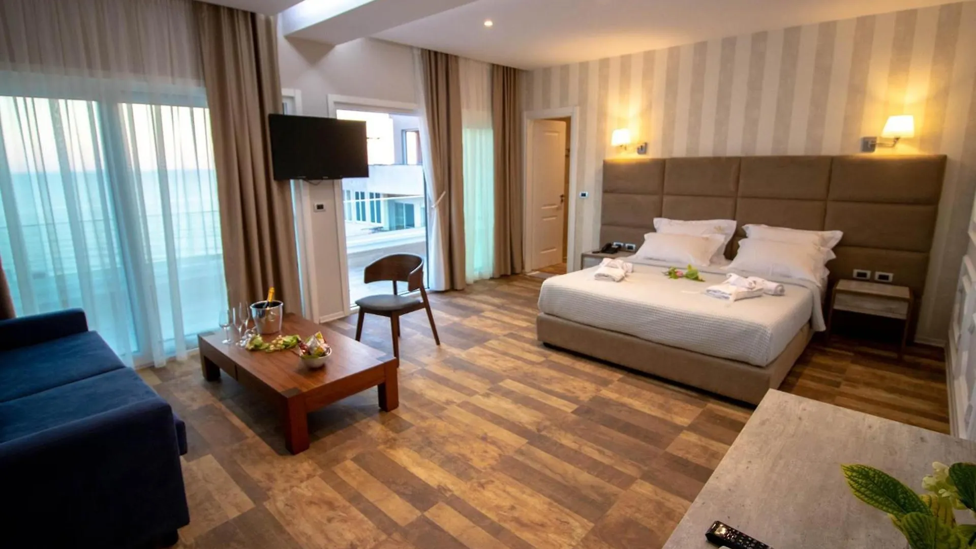 Hotel Blue Marine Škalngur Albánie