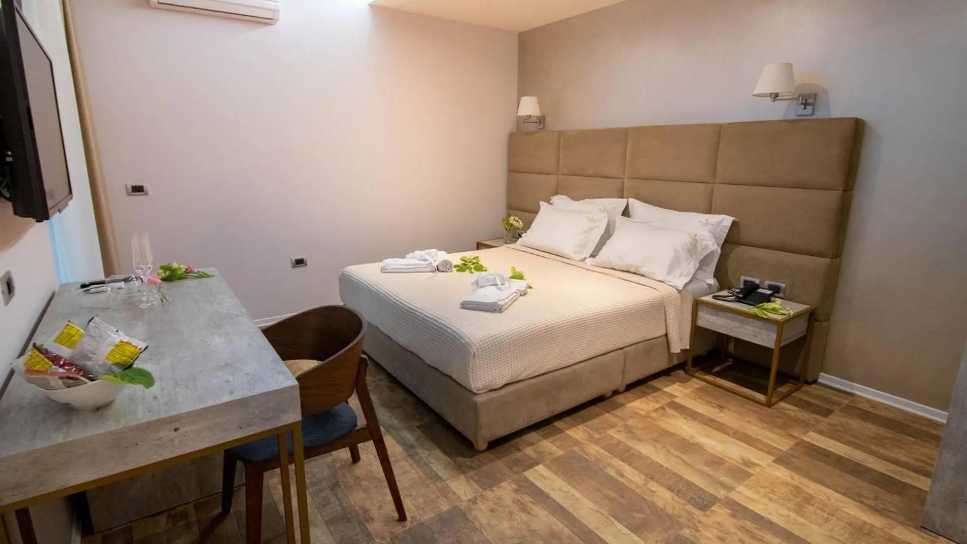 Hotel Blue Marine Škalngur 4*,  Albánie